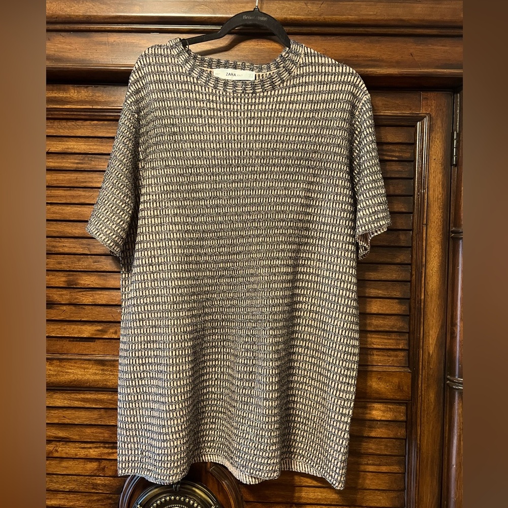 Zara Knit Oversize Top, which can also be worn as a mini dress or tunic Size M
